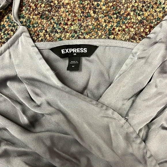 Express Medium grey low cut bodysuit blouse - Picture 2 of 4